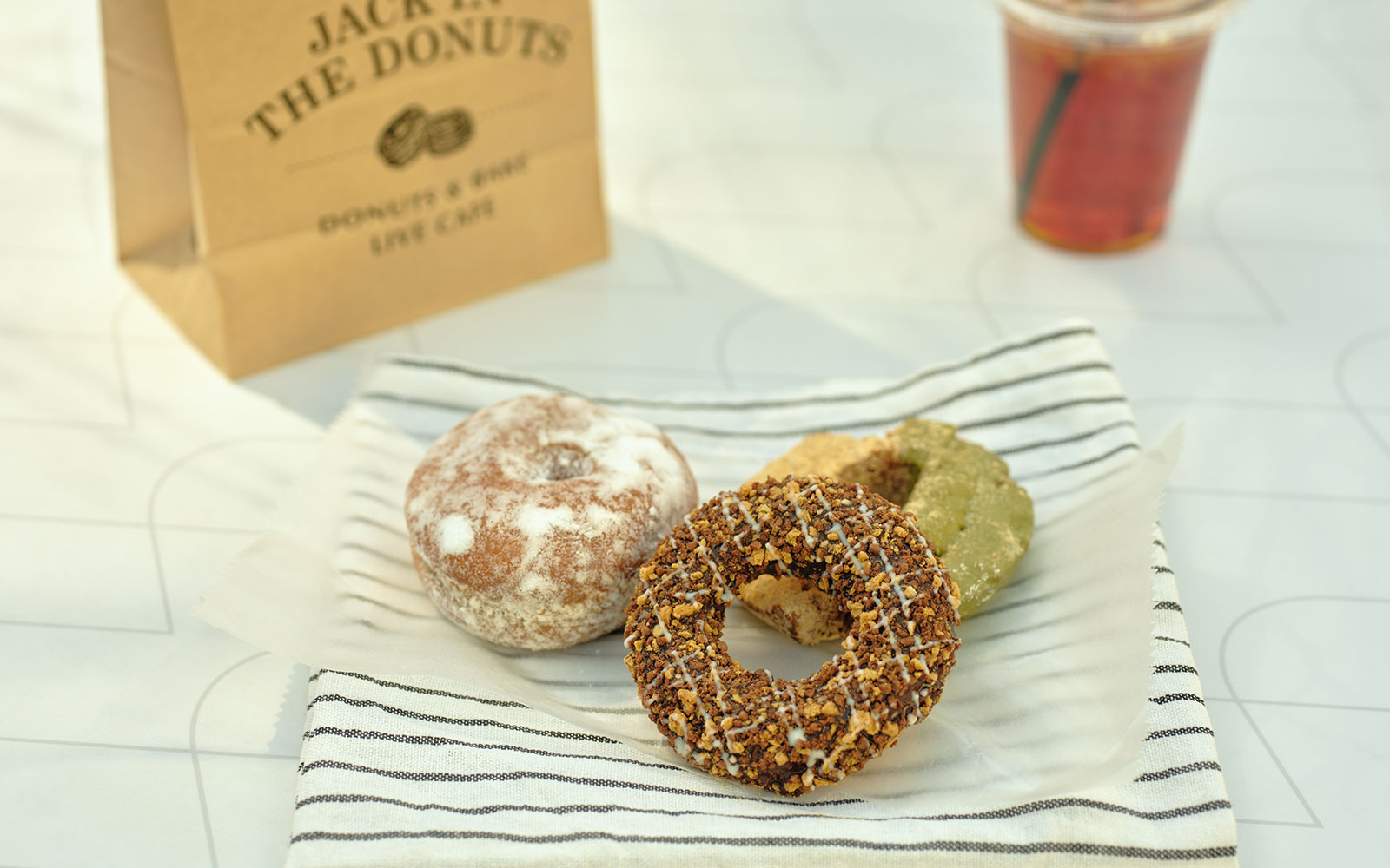 世界各国のドーナツがそろう「JACK IN THE DONUTS」