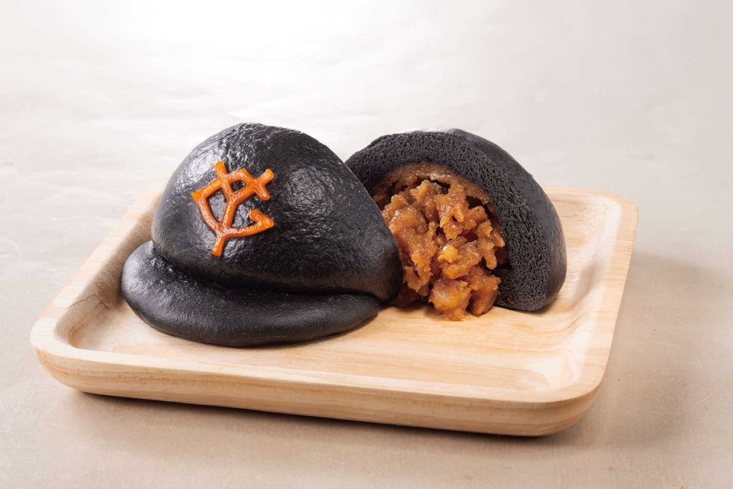 かわいい見た目で大人気「GIANTS饅」 